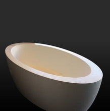 Lade das Bild in den Galerie-Viewer, CELLA Light