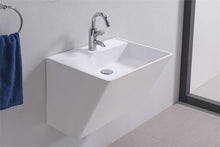 Lade das Bild in den Galerie-Viewer, SELENE