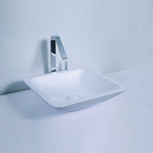 Lade das Bild in den Galerie-Viewer, EMILIA