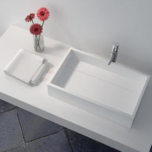 Lade das Bild in den Galerie-Viewer, DIONNE